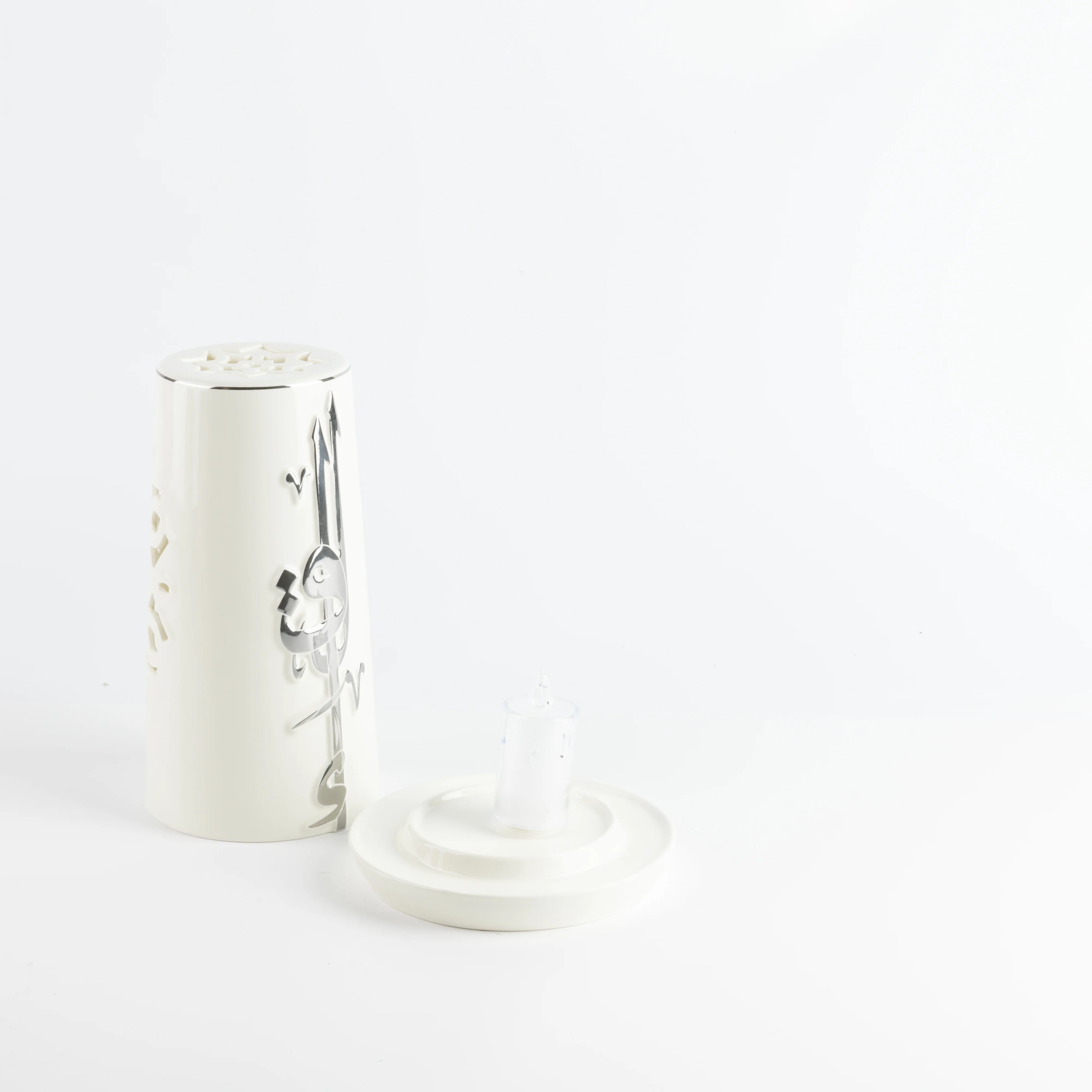 Liqa'a - Large Lantern Candle Holder - Pearl White & Silver - Image 3