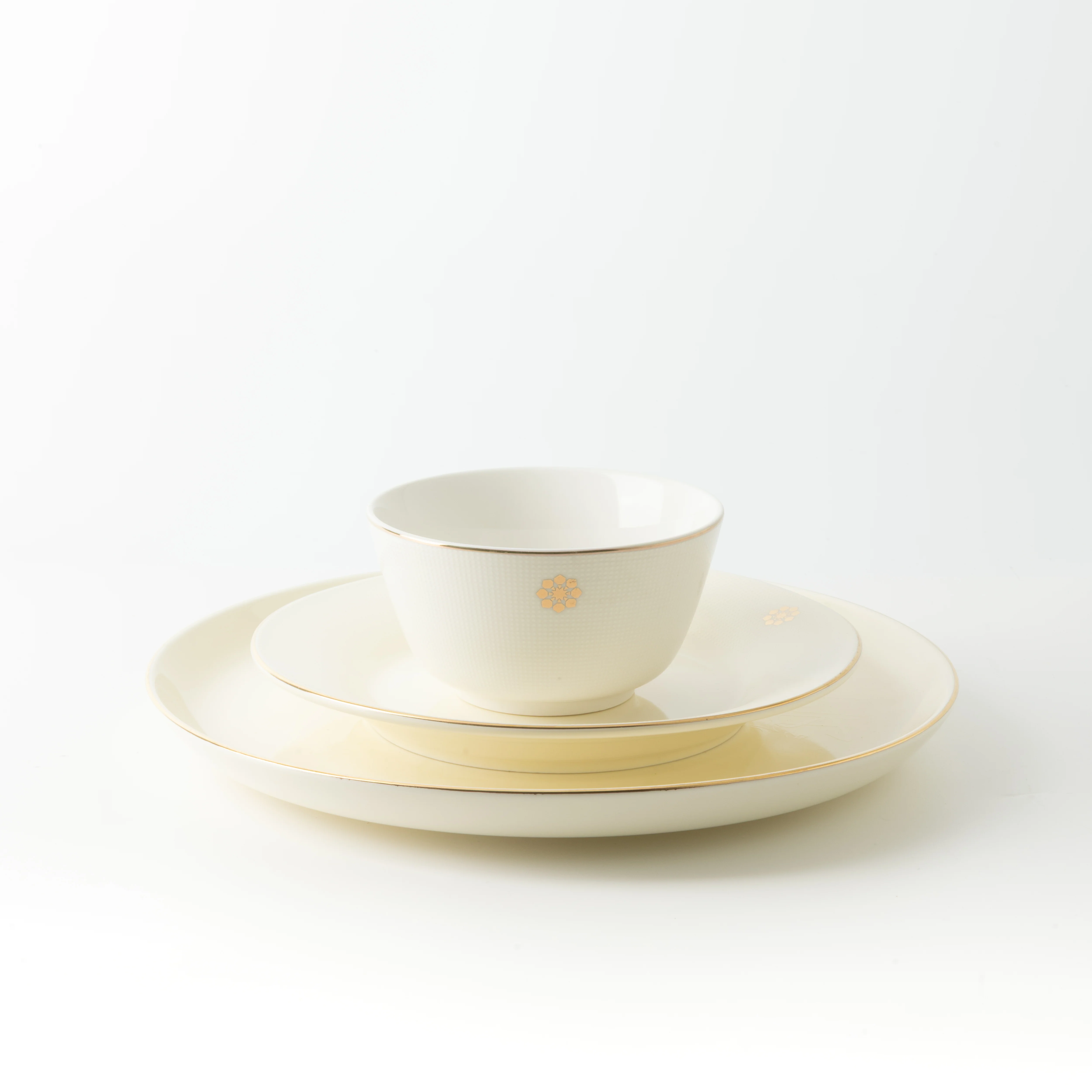 Mirral - Dinner Set (18-Pc) - White & Gold - Image 7